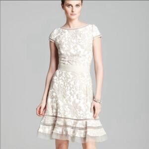 NWT Tadashi Shoji Lace Horsewire Dress Beige Boat Neck Wedding Cocktail Size 6